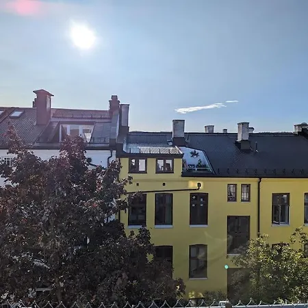 Sunny Loft With Terrace Close To City Center